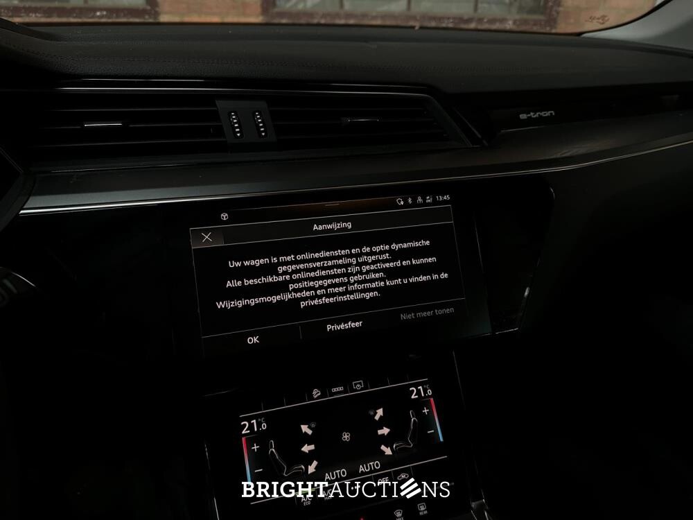 Audi e-tron 55 quattro Business edition 95 kWh 408pk 2020 (Origineel-NL+1e eigenaar), K-611-KJ