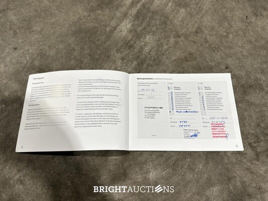 Porsche Panamera Sport Turismo  4 E-Hybrid 2.9 V6 462pk 2018, L-703-KR