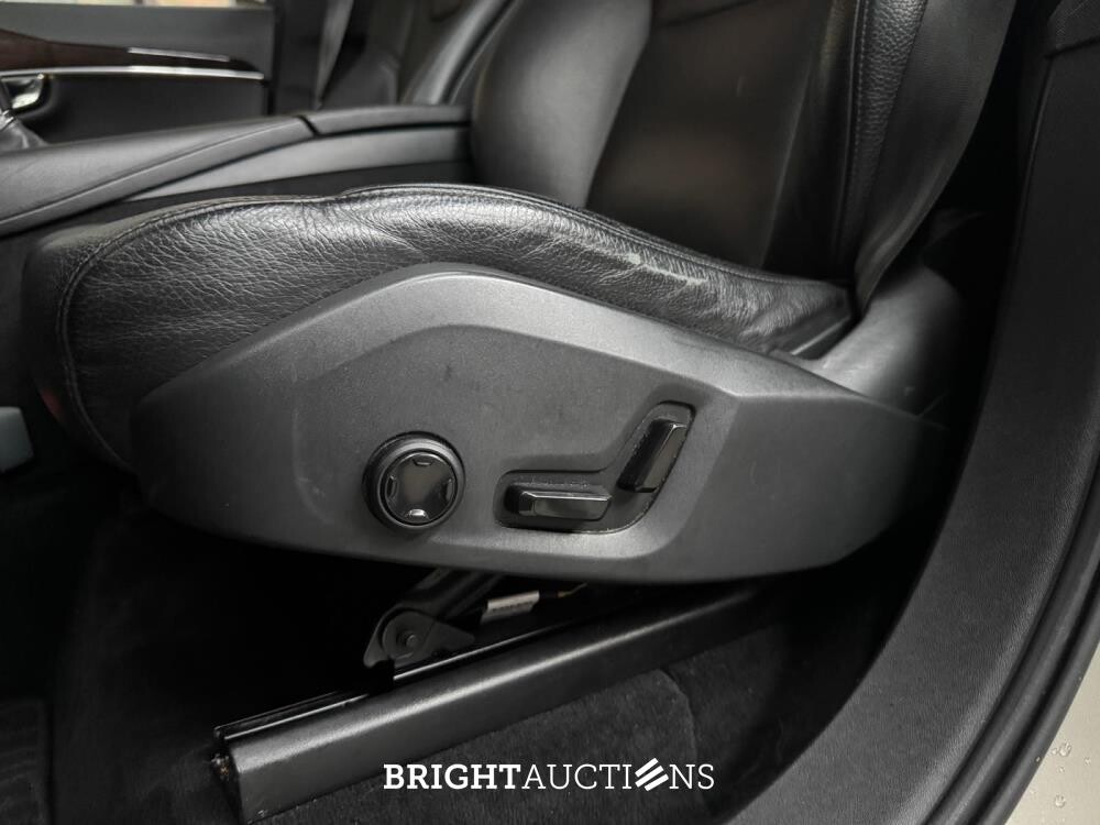 Volvo XC90 2.0 T6 AWD Inscription 320hp 2015, ZR-425-V