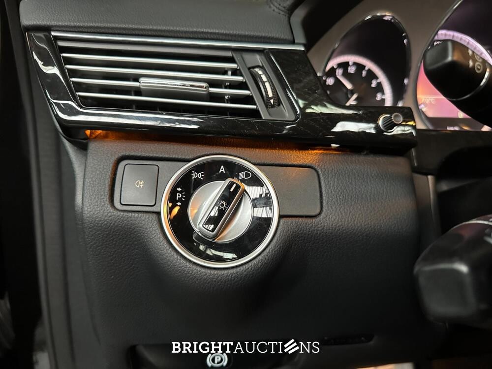 Mercedes-Benz E500 AMG 5.5 V8 388pk 2010 E-Klasse Youngtimer