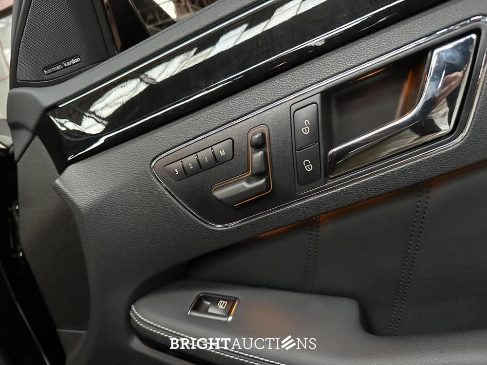 Mercedes-Benz E500 AMG 5.5 V8 388hp 2010 E-Class Youngtimer
