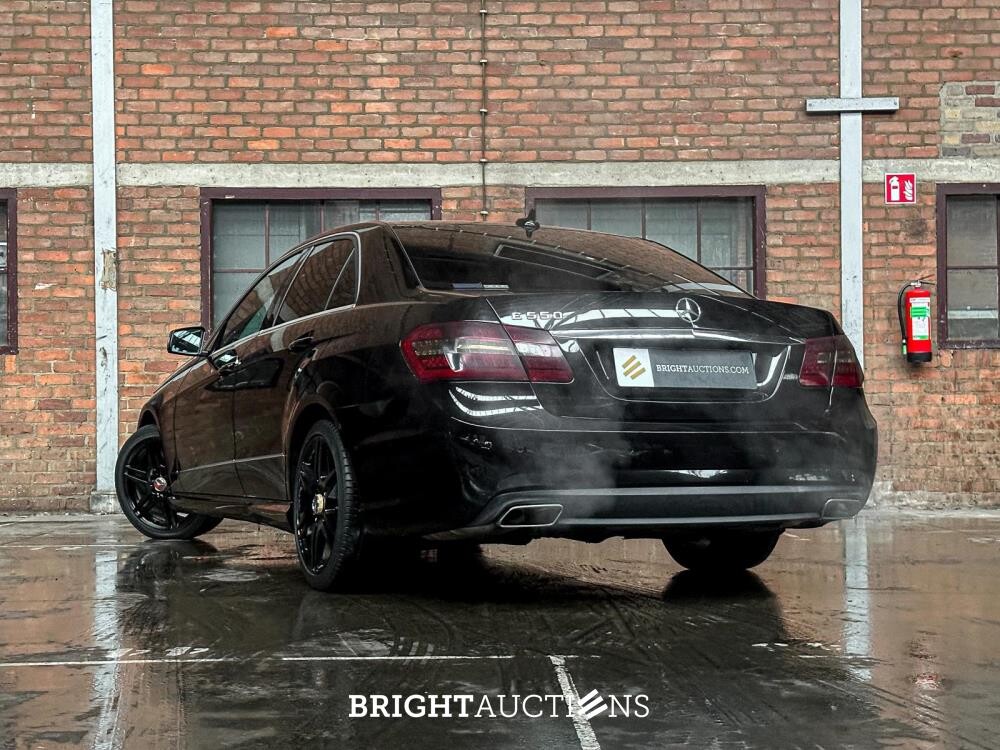 Mercedes-Benz E500 AMG 5.5 V8 388hp 2010 E-Class Youngtimer