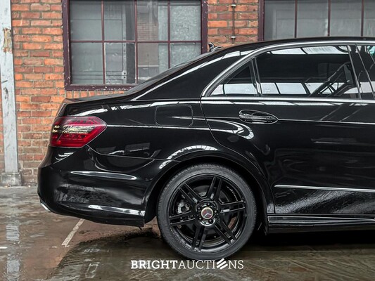 Mercedes-Benz E500 AMG 5.5 V8 388hp 2010 E-Class Youngtimer