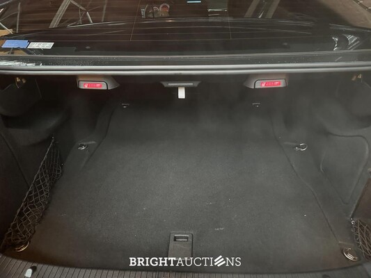Mercedes-Benz E500 AMG 5.5 V8 388hp 2010 E-Class Youngtimer