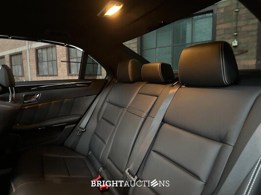 Mercedes-Benz E500 AMG 5.5 V8 388hp 2010 E-Class Youngtimer