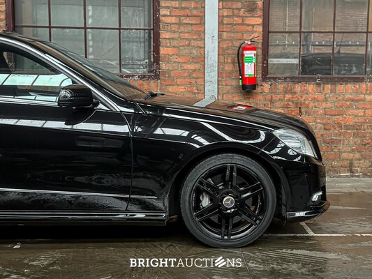 Mercedes-Benz E500 AMG 5.5 V8 388hp 2010 E-Class Youngtimer