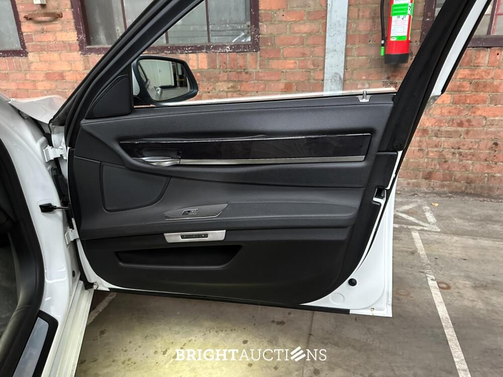 BMW ActiveHybrid7 F04 4.4 V8 465pk 2011 F04 Youngtimer