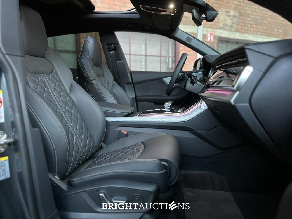 Audi Q8 55 TFSIe Quattro 3.0 V6 S-Line -New- 394HP 2025 Plug-In Hybrid (Factory Warranty)