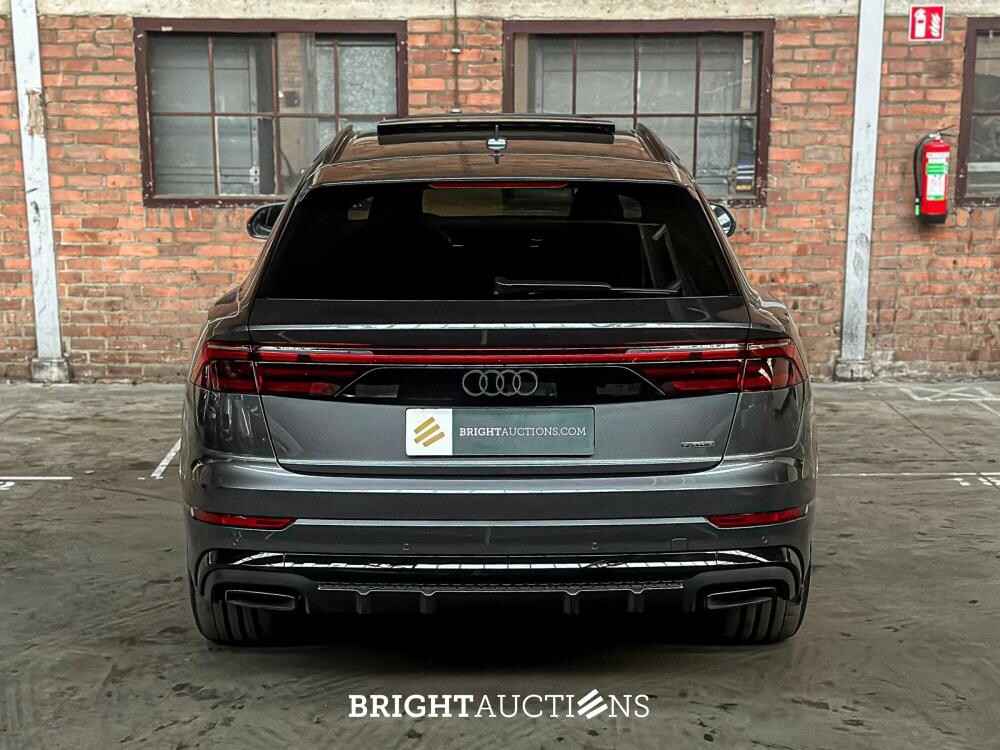 Audi Q8 55 TFSIe Quattro 3.0 V6 S-Line -New- 394HP 2025 Plug-In Hybrid (Factory Warranty)