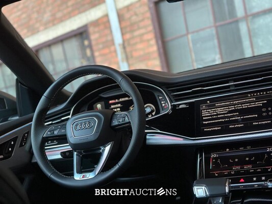 Audi Q8 55 TFSIe Quattro 3.0 V6 S-Line -NIEUW- 394PK 2025 Plug-In Hybrid (Fabrieksgarantie)