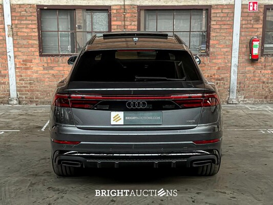Audi Q8 55 TFSIe Quattro 3.0 V6 S-Line -New- 394HP 2025 Plug-In Hybrid (Factory Warranty)