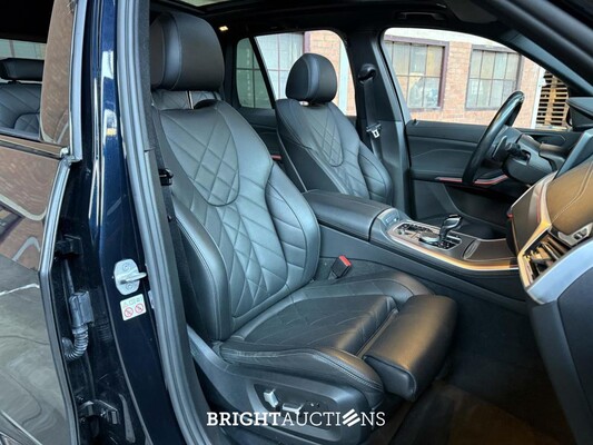BMW X5 xDrive45e M-Sport 50 Jahre 6-cilinder 394pk 2023, X-243-GJ