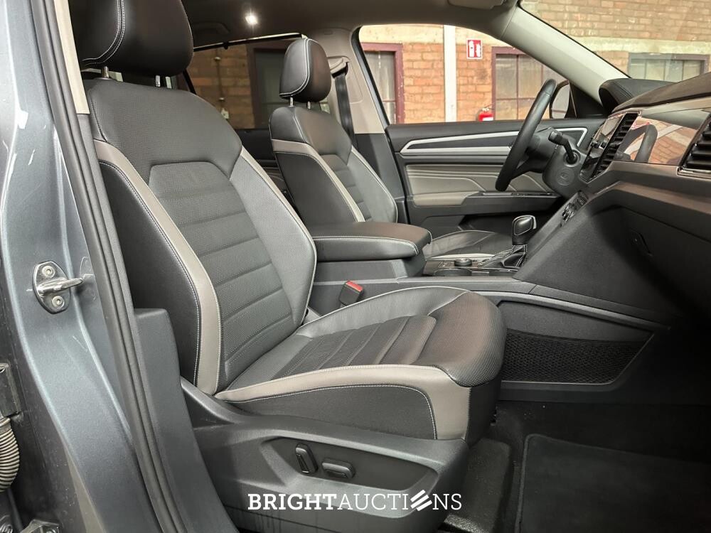 Volkswagen Atlas 3.6 V6 R-Line 7-Person 280hp 2023