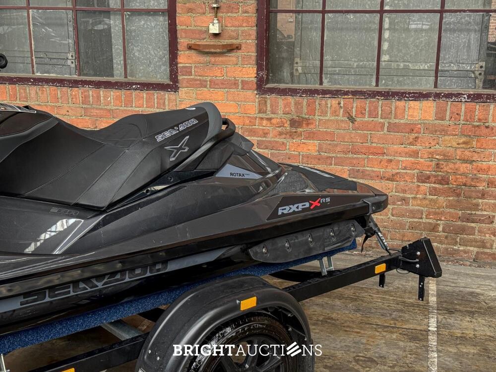 Sea-Doo RXP-X 300 Watercraft 2019 Jetloader