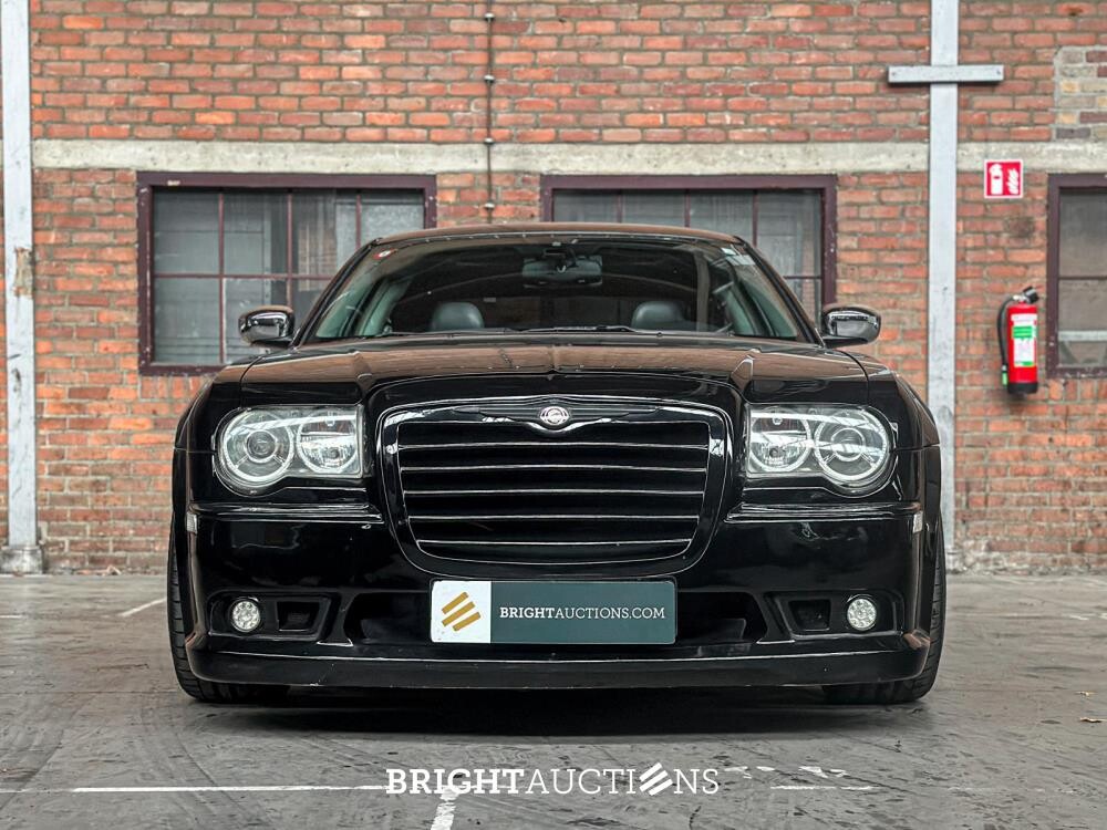 Chrysler 300C HEMI 5.7 V8 340PK 2005 