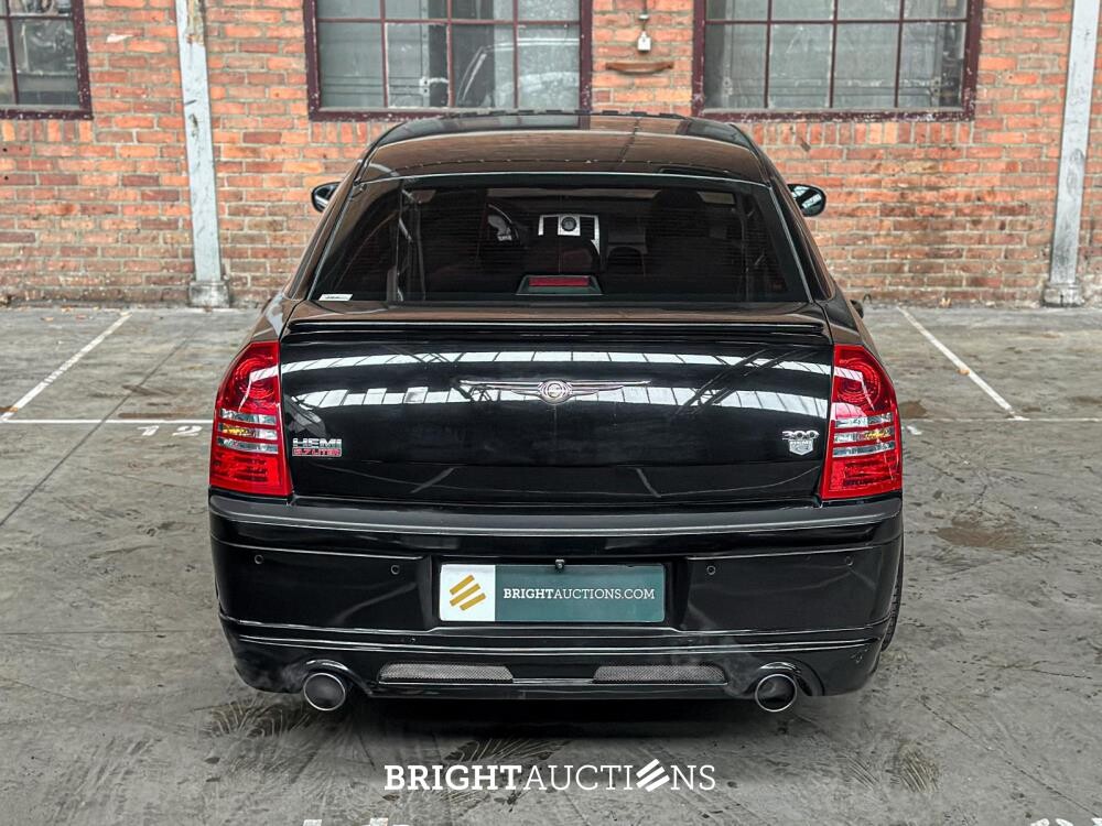 Chrysler 300C HEMI 5.7 V8 340HP 2005