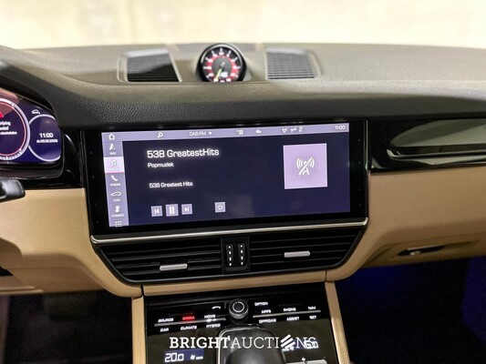 Porsche Cayenne Coupé 3.0 V6 E-Hybrid 462pk 2021 (Origineel-NL + 1e eigenaar), K-327-PV