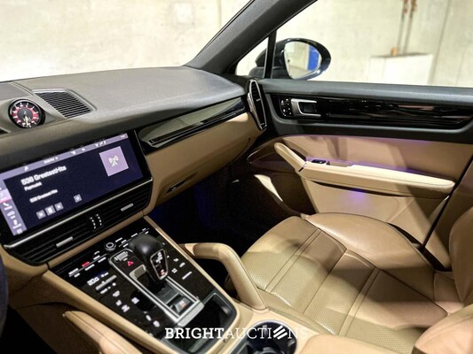 Porsche Cayenne Coupé 3.0 V6 E-Hybrid 462pk 2021 (Origineel-NL + 1e eigenaar), K-327-PV
