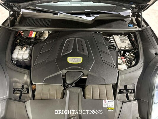 Porsche Cayenne Coupé 3.0 V6 E-Hybrid 462pk 2021 (Origineel-NL + 1e eigenaar), K-327-PV