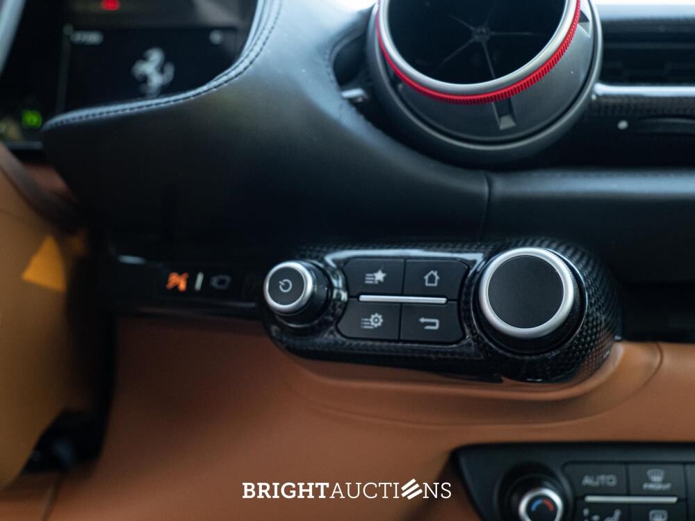 Ferrari 812 Superfast 6.5 V12 HUGE -CARBON- 796hp 2020