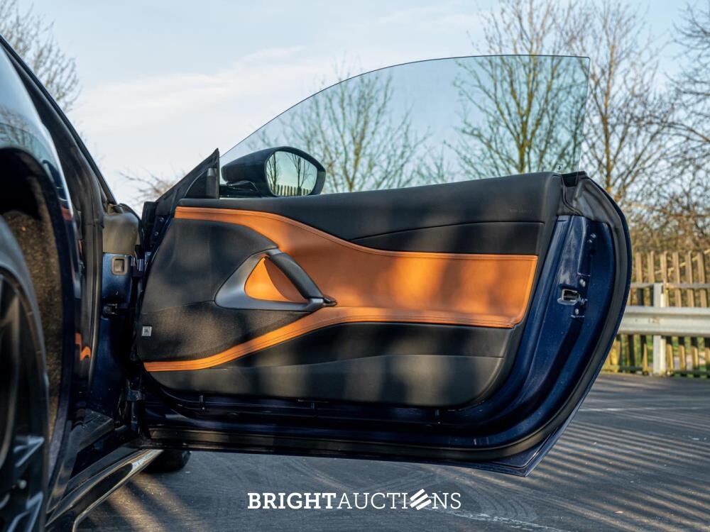 Ferrari 812 Superfast 6.5 V12 HELE -CARBON- 796pk 2020