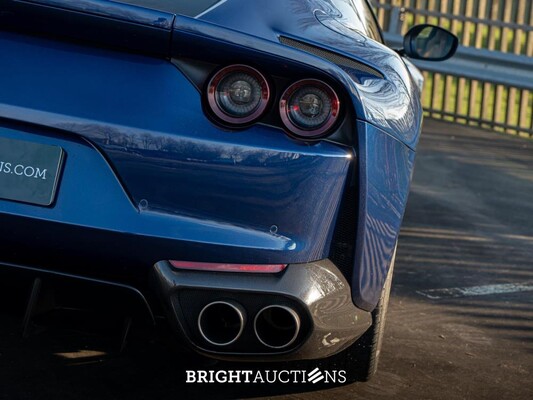 Ferrari 812 Superfast 6.5 V12 HELE -CARBON- 796pk 2020