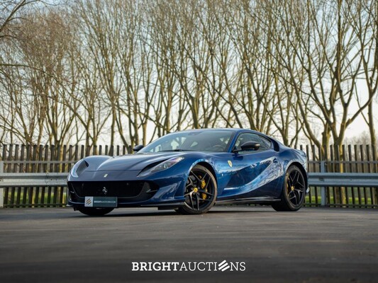 Ferrari 812 Superfast 6.5 V12 HELE -CARBON- 796pk 2020