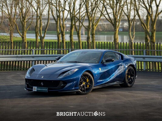 Ferrari 812 Superfast 6.5 V12 HELE -CARBON- 796pk 2020