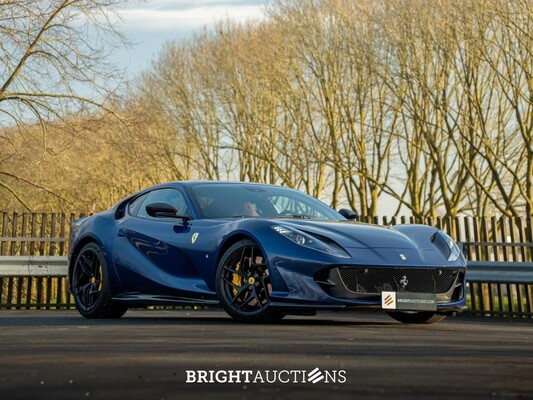 Ferrari 812 Superfast 6.5 V12 HELE -CARBON- 796pk 2020