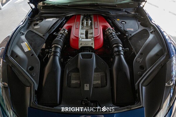 Ferrari 812 Superfast 6.5 V12 HELE -CARBON- 796pk 2020