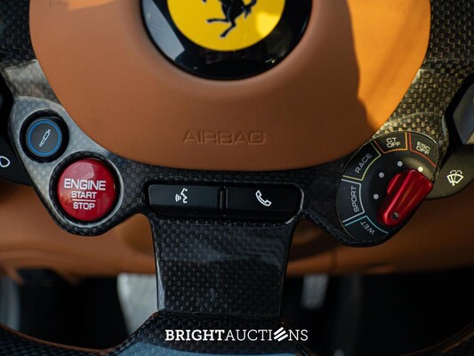 Ferrari 812 Superfast 6.5 V12 HELE -CARBON- 796pk 2020