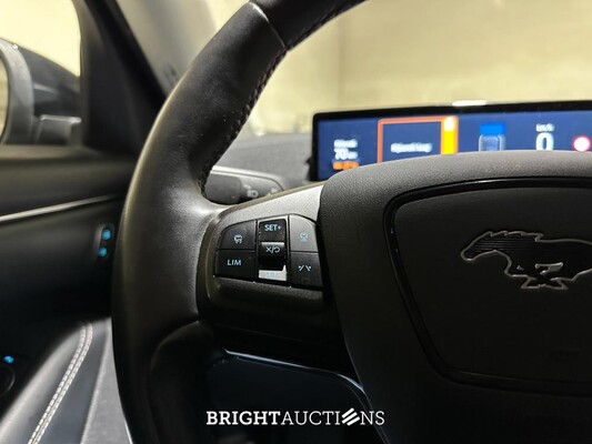 Ford Mustang Mach-E RWD 75 kWh 269pk 2021 (Origineel-NL + 1e Eigenaar), N-181-RH