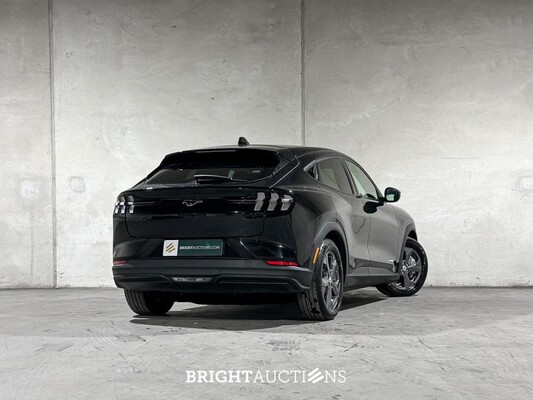 Ford Mustang Mach-E RWD 75 kWh 269pk 2021 (Origineel-NL + 1e Eigenaar), N-181-RH