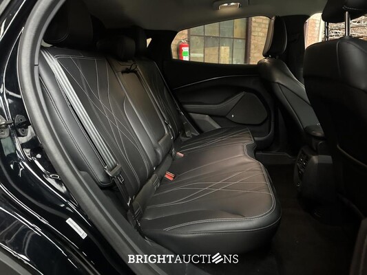 Ford Mustang Mach-E RWD 75 kWh 269pk 2021 (Origineel-NL + 1e eigenaar), N-361-JS
