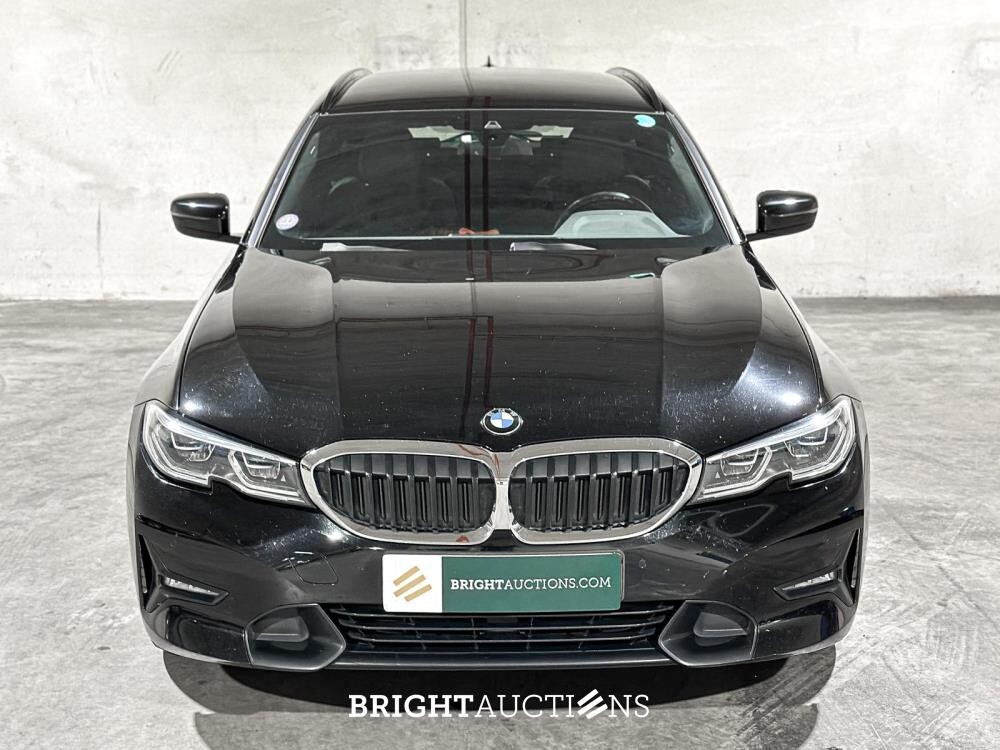 BMW 330e Touring Business Edition Plus 184hp 2021 3er (Original-NL + 1. Besitzer) L-480-TL