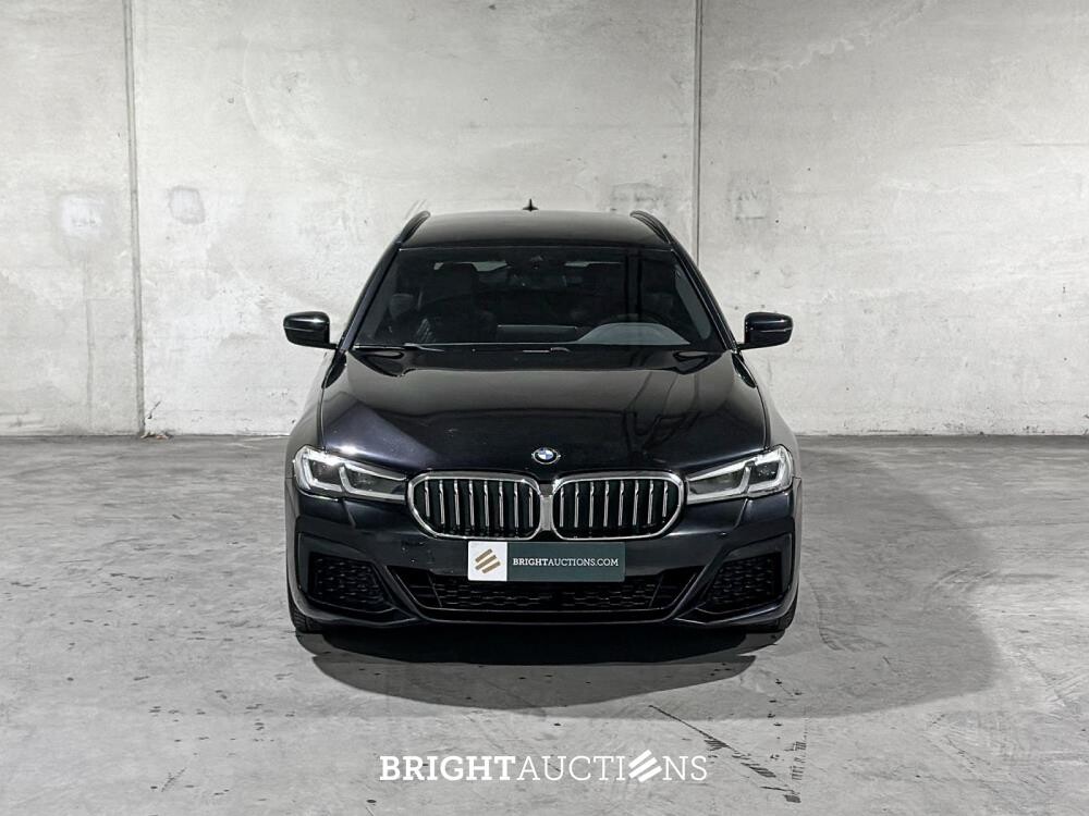 BMW 520i Touring High Executive Edition M-Sport 184hp 2021 (Original-NL) 5er G31, L-194-JX