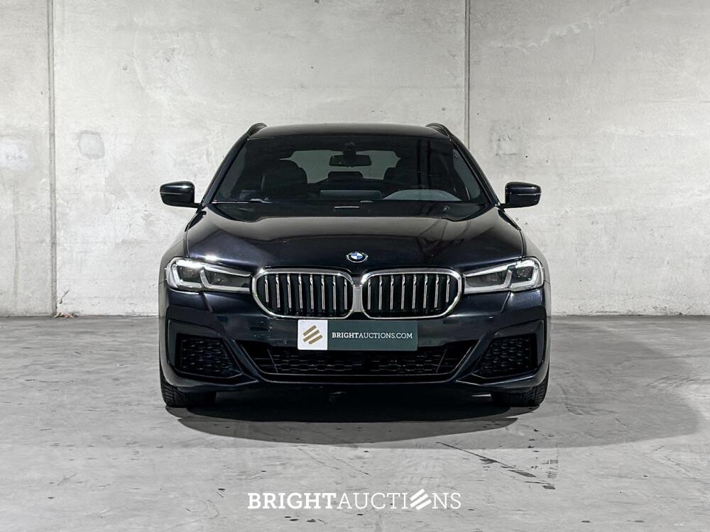 BMW 520i Touring High Executive Edition M-Sport 184hp 2021 (Original-NL) 5er G31, L-194-JX
