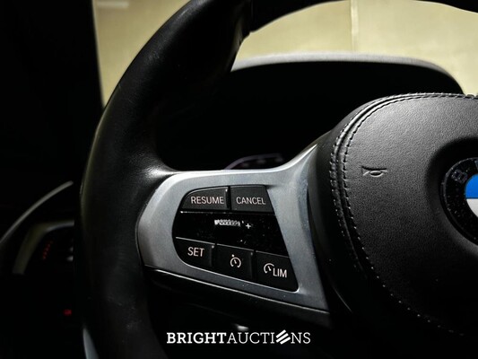 BMW 520i Touring High Executive Edition M-Sport 184hp 2021 (Original-NL) 5er G31, L-194-JX