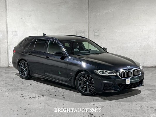 BMW 520i Touring High Executive Edition M-Sport 184hp 2021 (Original-NL) 5er G31, L-194-JX