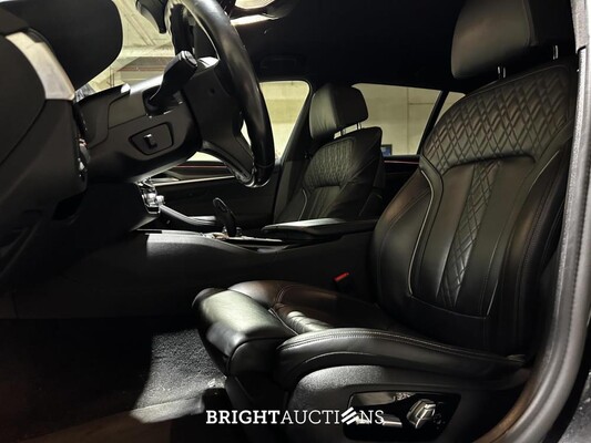 BMW 520i Touring High Executive Edition M-Sport 184hp 2021 (Original-NL) 5er G31, L-194-JX