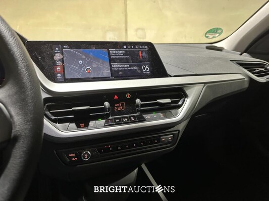 BMW 118i Introduction Edition 136hp 2023 (Original-NL+1st owner) 1er-Reihe, T-589-KN