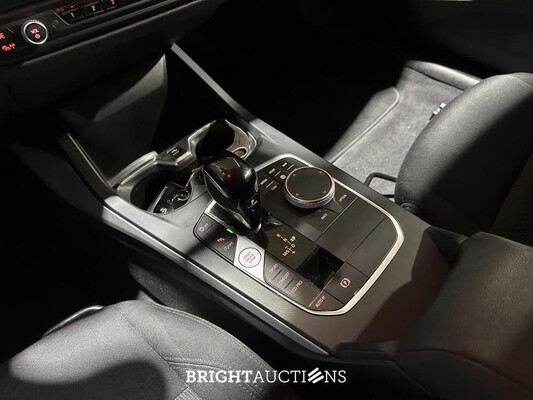 BMW 118i Introduction Edition 136pk 2023 (Origineel-NL+1e eigenaar) 1-serie, T-589-KN