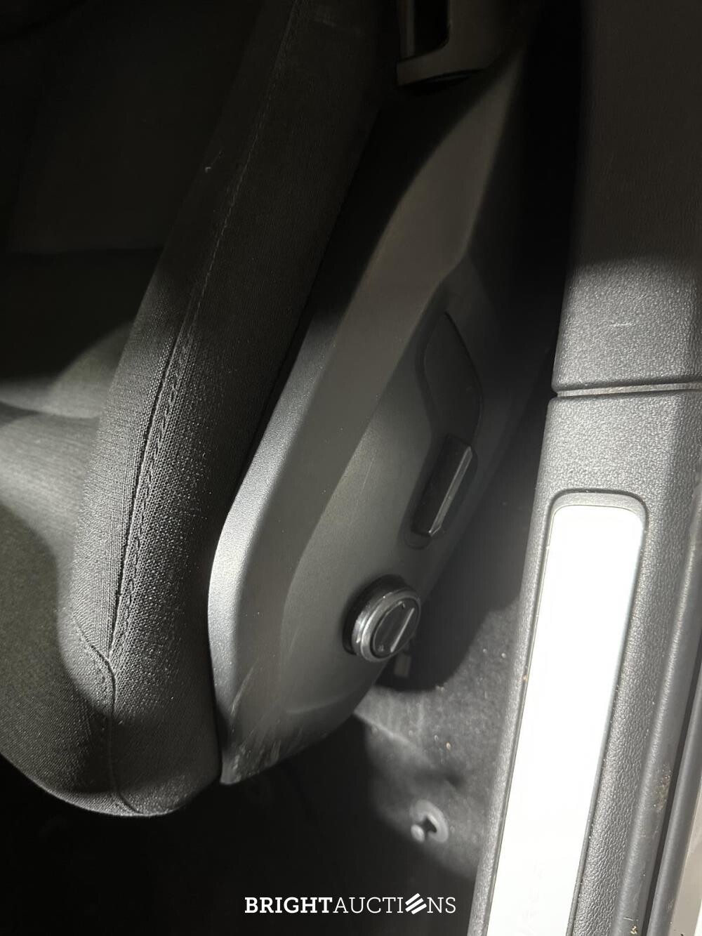 Volvo V60 2.0 T6 Recharge AWD Inscription Expression 340hp 2021 Plug-In Hybrid (Original-NL + 1st Owner), N-828-HZ