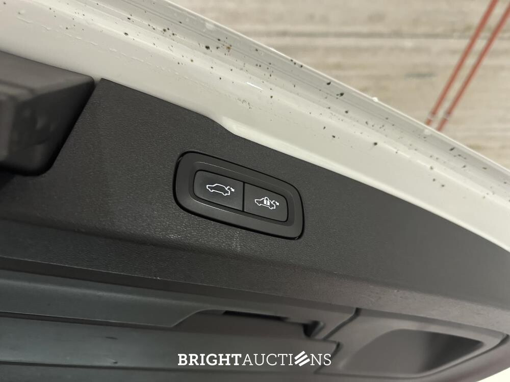 Volvo V60 2.0 T6 Recharge AWD Inscription Expression 340hp 2021 Plug-In Hybrid (Original-NL + 1st Owner), N-828-HZ