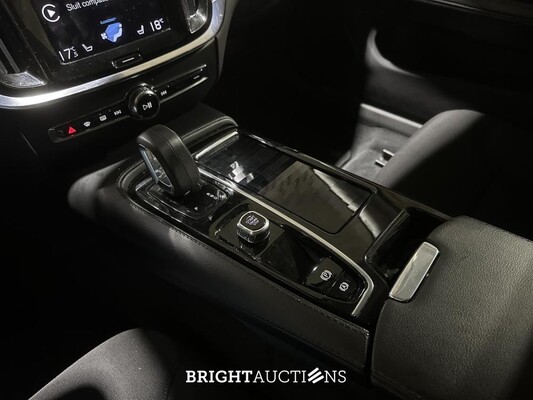 Volvo V60 2.0 T6 Recharge AWD Inscription Expression 340hp 2021 Plug-In Hybrid (Original-NL + 1st Owner), N-828-HZ