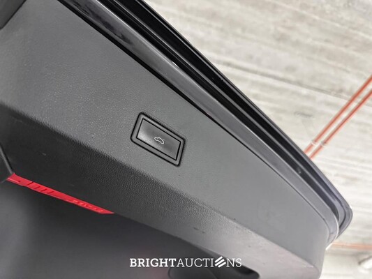 Volkswagen T-Roc 1.0 TSI Style Business 116hp 2020 (Original-NL), H-006-NL

