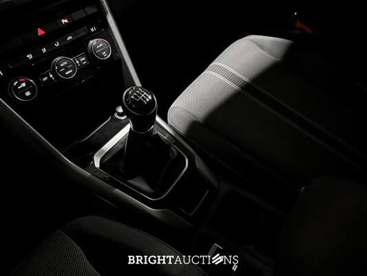 Volkswagen T-Roc 1.0 TSI Style Business 116hp 2020 (Original-NL), H-006-NL

