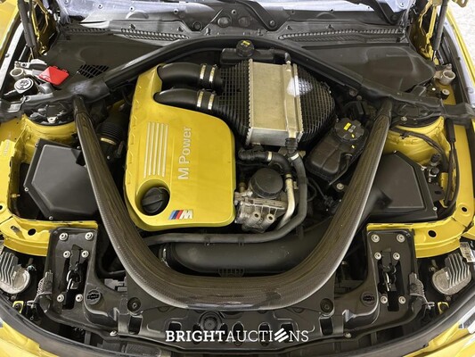 BMW M4 Coupe 3.0 580PS 2014 4er Serie F82