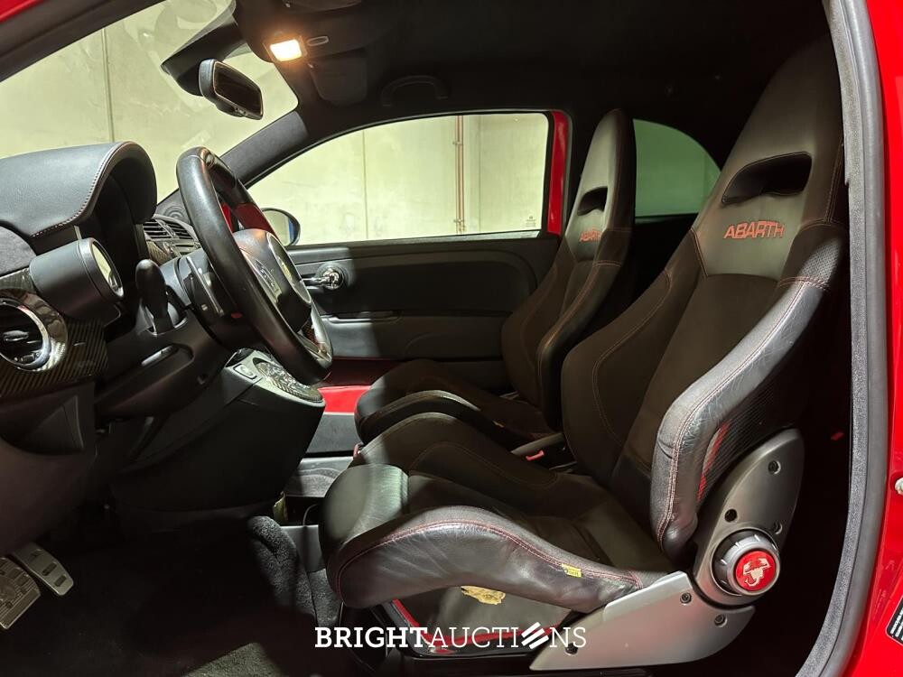 Fiat Abarth 695 Tributo Ferrari AKRAPOVIC 180hp