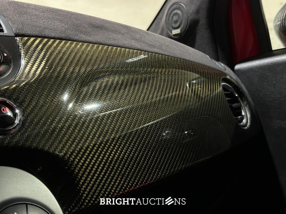 Fiat Abarth 695 Tributo Ferrari AKRAPOVIC 180hp